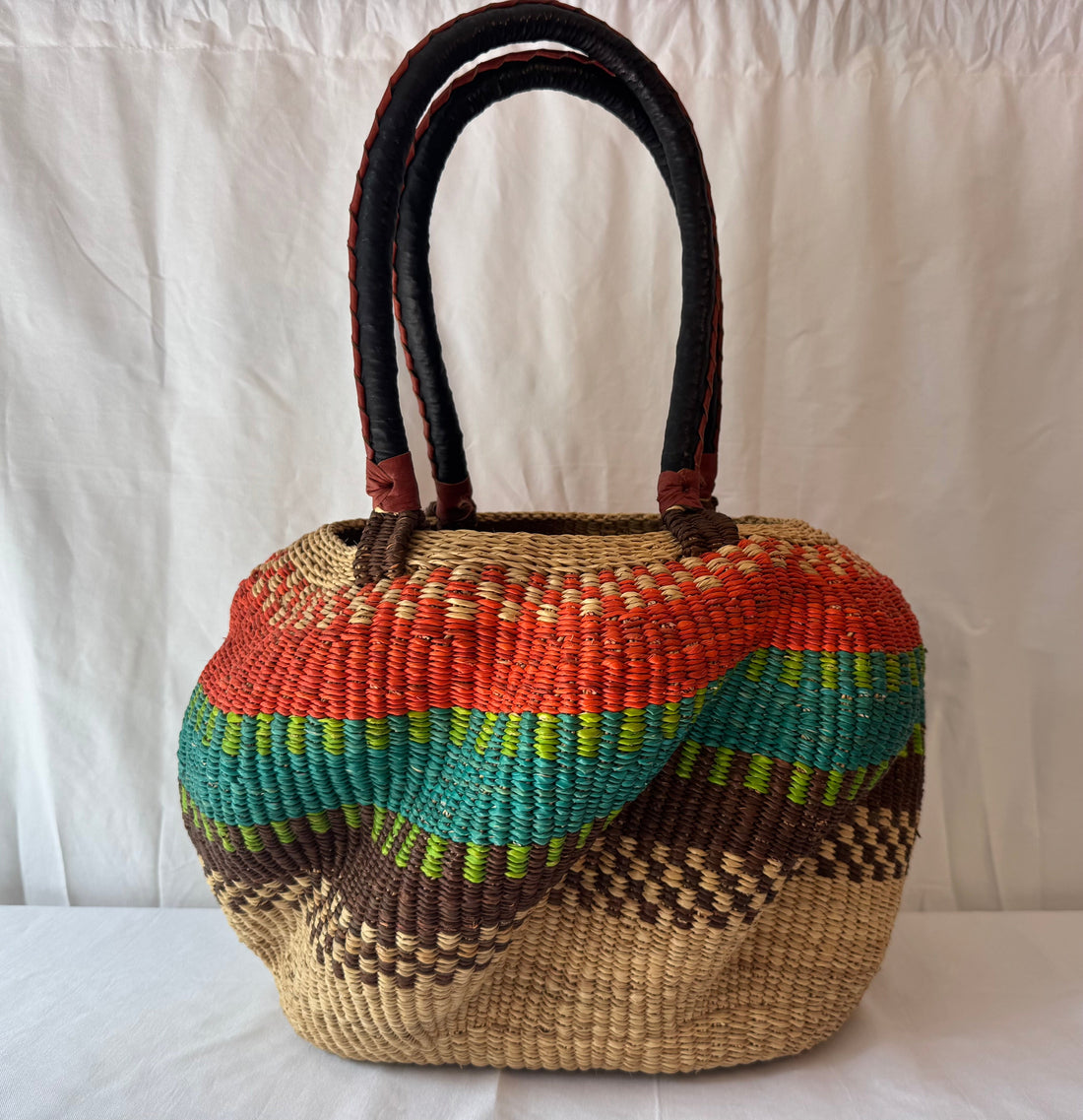 Five Meaningful Gift Ideas for Someone Who Loves Handmade Goods