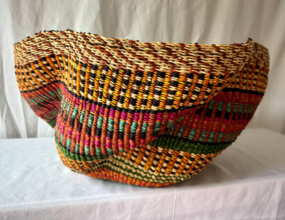Pakurigo Wave Décor Basket

The Baba Tree Collection
A Curated Artisan Reserve by Akua’s Corner